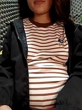 Snapshot of Pipi23_ chatting on November 19, 2025, 3:01 pm Pipi23 online show from November 19, 2025, 3:01 pm