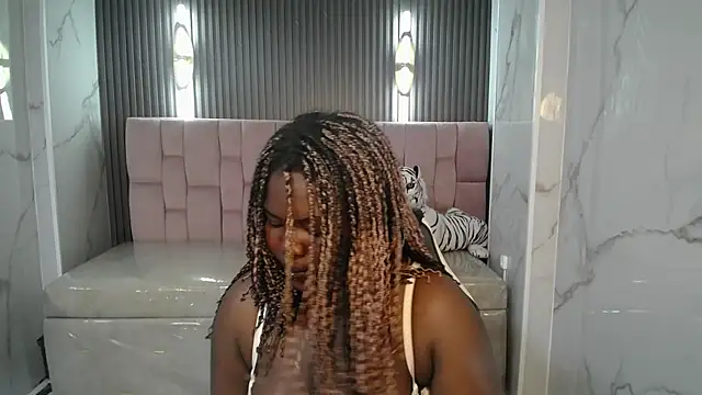 Soffia b online show from October 11, 2025, 3:17 am