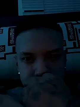 Snapshot of Johan_sb chatting on November 3, 2025, 6:14 am Johan sb online show from November 3, 2025, 6:14 am