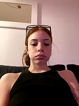Snapshot of Pinkpssy chatting on October 1, 2025, 11:22 pm Pinkpssy online show from October 1, 2025, 11:22 pm