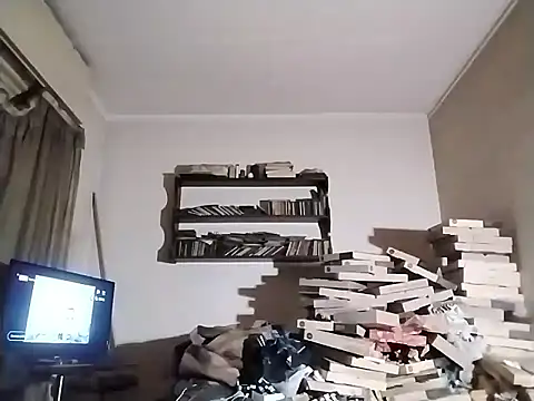 Snapshot of Danielle57_ chatting on November 11, 2025, 2:33 am Danielle57 online show from November 11, 2025, 2:33 am