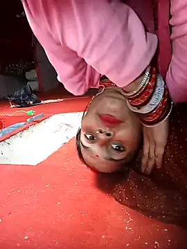 Cuty sunena online show from November 12, 2025, 7:31 am