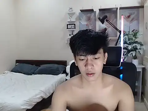 niel cumshow online show from November 26, 2025, 12:55 am