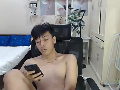 niel cumshow online show from December 1, 2025, 2:27 am