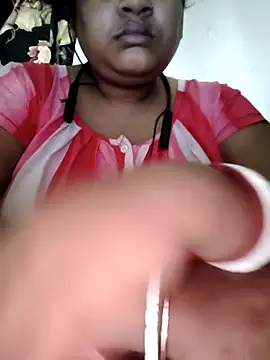 Deborbhavi222 online show from May 17, 2026, 1:47 am
