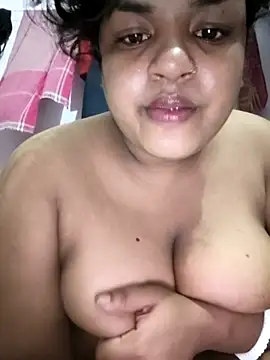Deborbhavi222 online show from July 7, 2026, 8:46 pm