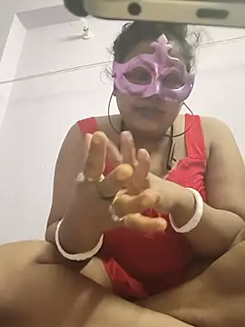 Deborbhavi222 online show from July 12, 2026, 6:21 pm