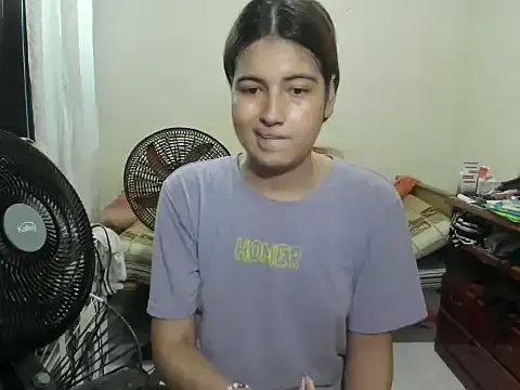 Snapshot of Mirage_Sertori chatting on November 20, 2025, 9:58 pm Mirage Sertori online show from November 20, 2025, 9:58 pm