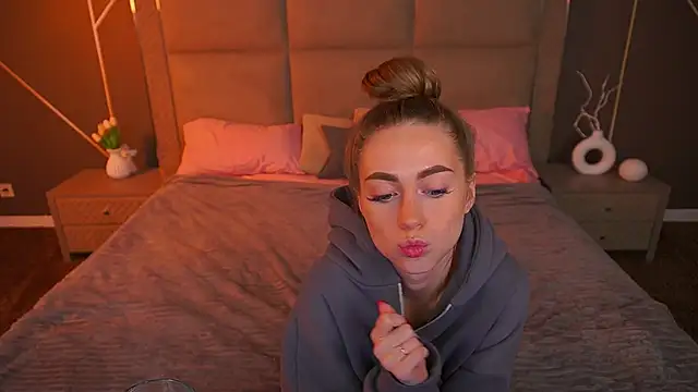 GoGoDream online show from November 13, 2025, 7:07 am