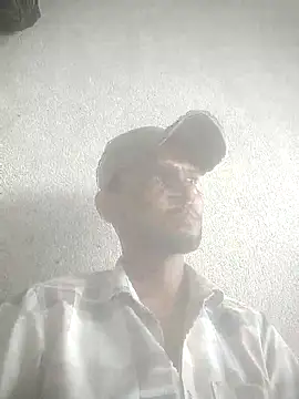 Snapshot of masterillobey97 chatting on October 4, 2025, 4:54 am masterillobey97 online show from October 4, 2025, 4:54 am