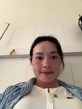 dorothyxx online show from July 22, 2026, 1:41 am