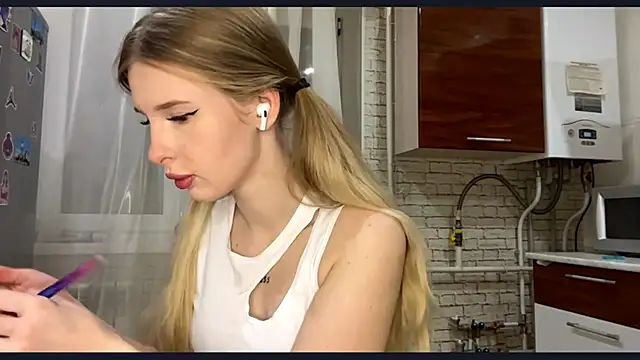 Snapshot of JennyKrinsen chatting on September 23, 2025, 8:56 pm JennyKrinsen online show from September 23, 2025, 8:56 pm
