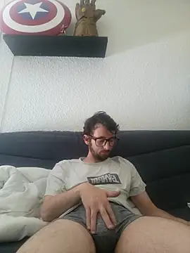 Snapshot of nymphomaniecouple chatting on May 11, 2026, 9:48 am nymphomaniecouple online show from May 11, 2026, 9:48 am