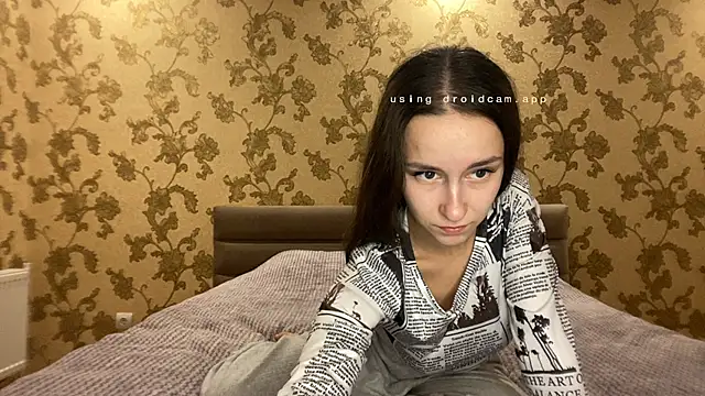 RiriLovesYouu online show from September 29, 2025, 5:29 pm