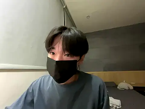 Snapshot of Yo155 chatting on October 3, 2025, 7:00 pm Yo155 online show from October 3, 2025, 7:00 pm