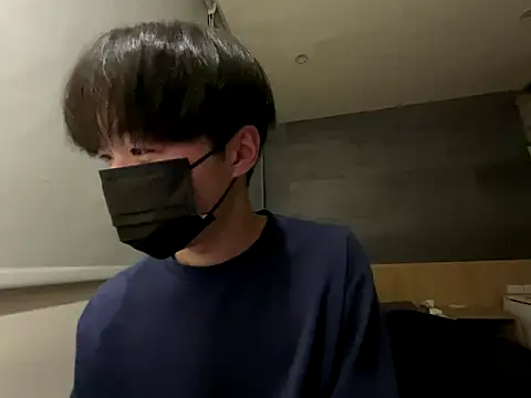 Snapshot of Yo155 chatting on October 5, 2025, 6:28 pm Yo155 online show from October 5, 2025, 6:28 pm