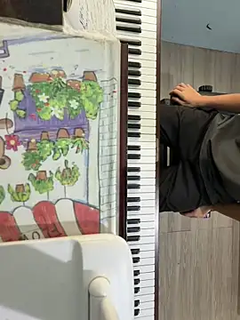 Snapshot of Yo155 chatting on October 18, 2025, 6:26 am Yo155 online show from October 18, 2025, 6:26 am