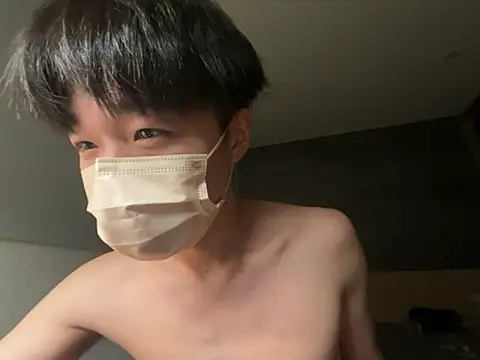 Snapshot of Yo155 chatting on October 29, 2025, 4:53 pm Yo155 online show from October 29, 2025, 4:53 pm