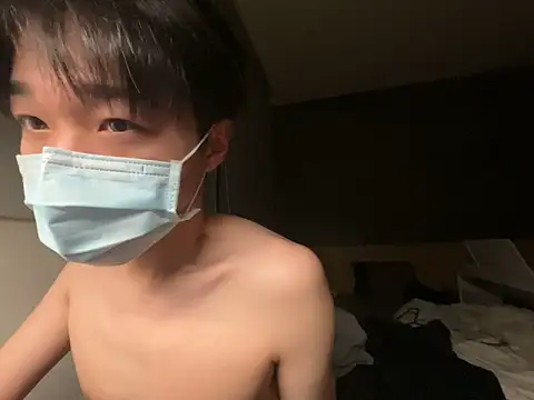 Snapshot of Yo155 chatting on November 7, 2025, 4:40 pm Yo155 online show from November 7, 2025, 4:40 pm