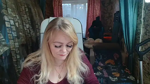 Sweet-blonde online show from November 10, 2025, 10:36 am