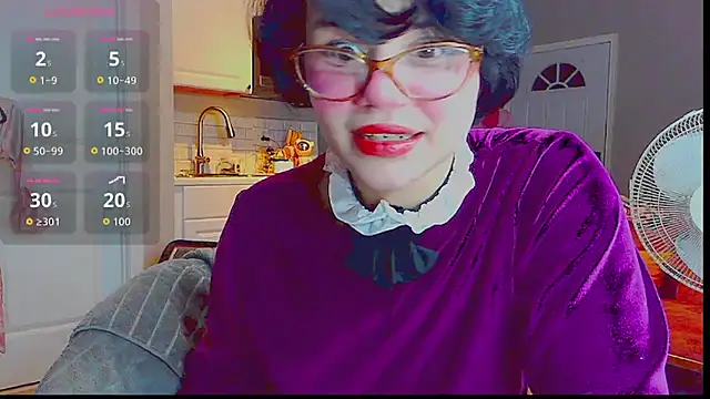 LunaMilav online show from October 4, 2025, 2:31 am