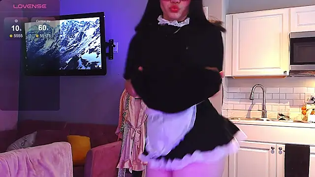 LunaMilav online show from October 31, 2025, 12:22 am