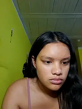 Snapshot of Mariii_Foxx chatting on October 4, 2025, 12:14 pm Mariii Foxx online show from October 4, 2025, 12:14 pm