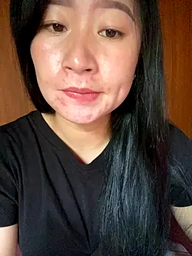 violet-00 online show from October 7, 2025, 1:58 am