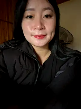 violet-00 online show from October 22, 2025, 1:17 am