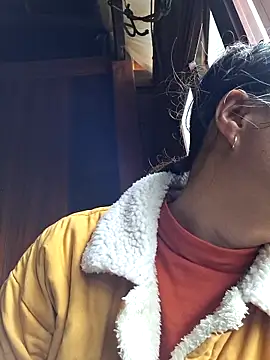 xuxulovezz online show from November 8, 2025, 1:39 am