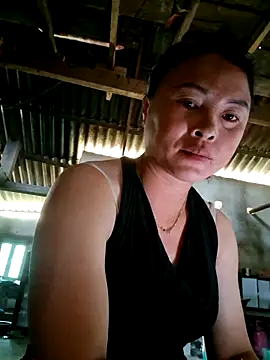 Snapshot of xuxulovezz chatting on April 8, 2026, 7:19 am xuxulovezz online show from April 8, 2026, 7:19 am