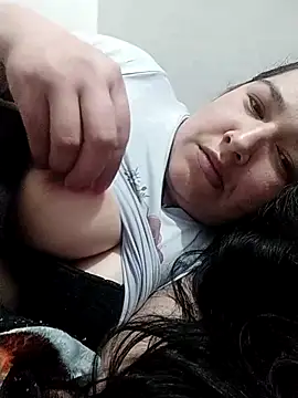 Snapshot of rossiteylor chatting on November 7, 2025, 8:09 pm rossiteylor online show from November 7, 2025, 8:09 pm