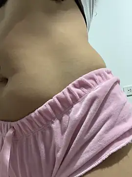 Snapshot of Selene_Wings22 chatting on October 12, 2025, 4:11 am Selene Wings22 online show from October 12, 2025, 4:11 am