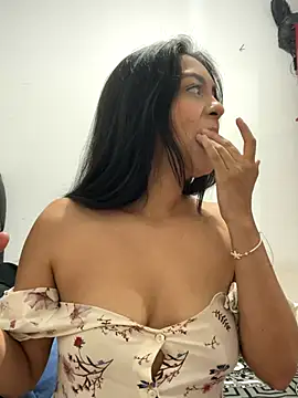 Snapshot of Selene_Wings22 chatting on October 16, 2025, 10:33 pm Selene Wings22 online show from October 16, 2025, 10:33 pm