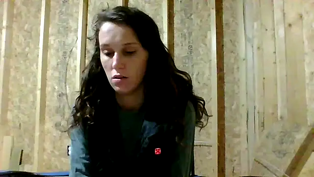 brunettebabexo3 online show from November 6, 2025, 4:13 am