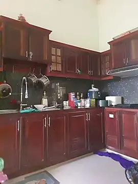 Helen-Tran online show from October 11, 2025, 3:50 am