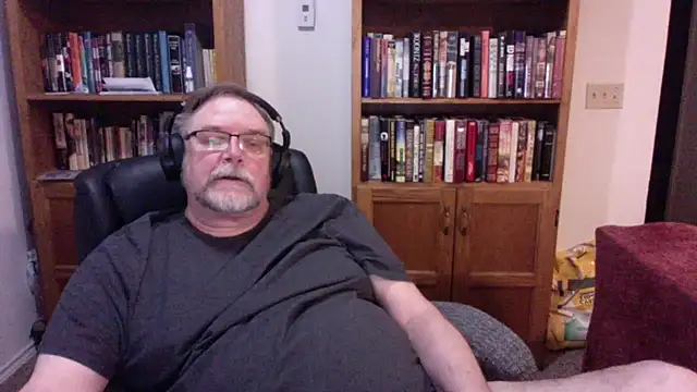 Vinyl22xh online show from March 14, 2026, 12:39 am