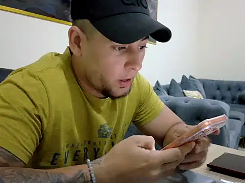 maximus888A online show from April 2, 2026, 8:50 pm