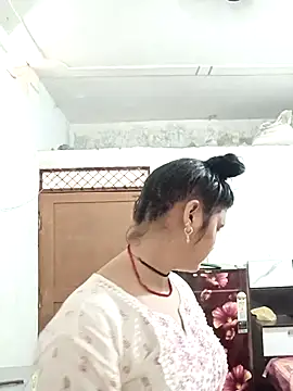 Krishna Yadav5 online show from September 24, 2025, 8:17 am