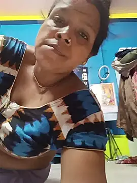 reya743 online show from April 14, 2026, 4:57 pm