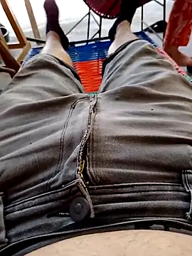 Snapshot of SALCEDO_041198 chatting on October 3, 2025, 7:11 pm SALCEDO 041198 online show from October 3, 2025, 7:11 pm