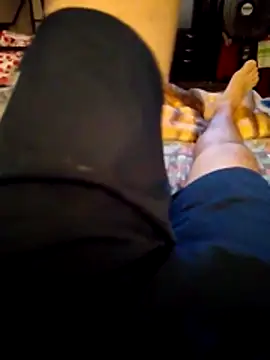 Snapshot of SALCEDO_041198 chatting on November 9, 2025, 1:09 pm SALCEDO 041198 online show from November 9, 2025, 1:09 pm