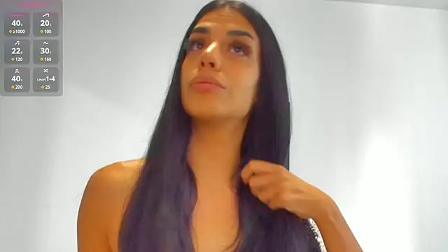 AylinHazellx online show from October 4, 2025, 9:29 am