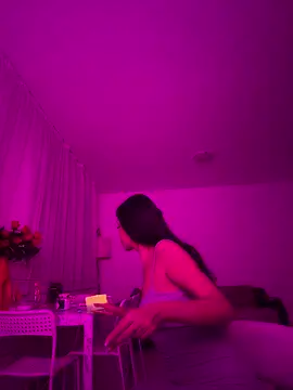 AylinHazellx online show from October 22, 2025, 7:13 pm