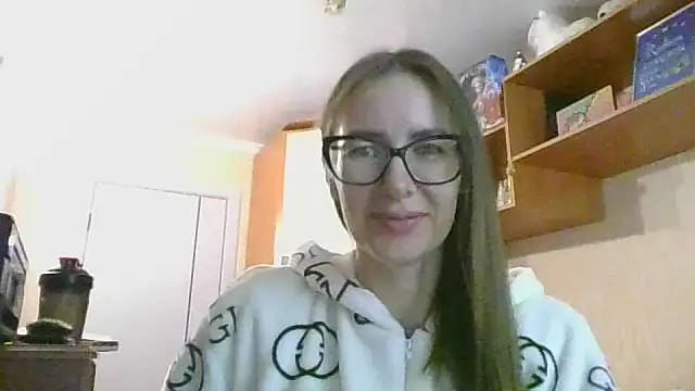 Snapshot of Norivann chatting on October 6, 2025, 11:40 am Norivann online show from October 6, 2025, 11:40 am