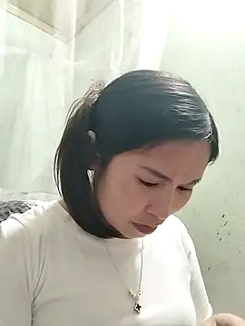 Mai4568 online show from October 23, 2025, 3:33 pm