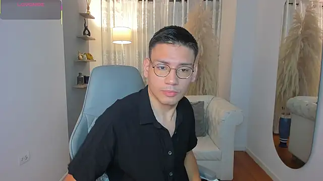 marcuswildx online show from October 2, 2025, 11:17 am