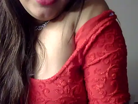 Aaliya02 online show from October 21, 2025, 9:32 am