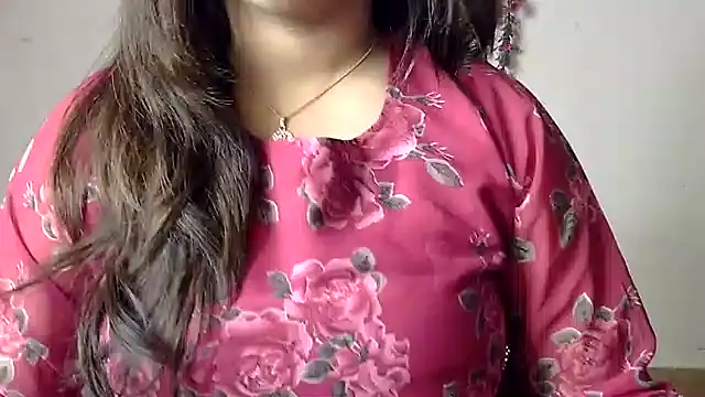 Aaliya02 online show from June 16, 2026, 10:40 am