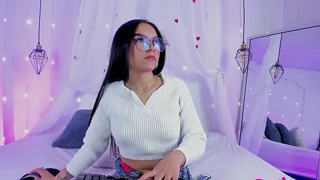 eimi rosse18 online show from February 16, 2026, 12:45 pm